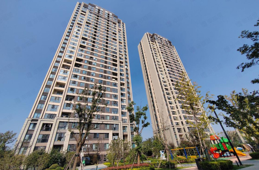 光谷和昌城雅园停车项目